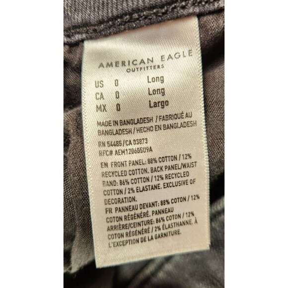 American Eagle Distressed Mom Jeans black wash size 0 long - Picture 8 of 11